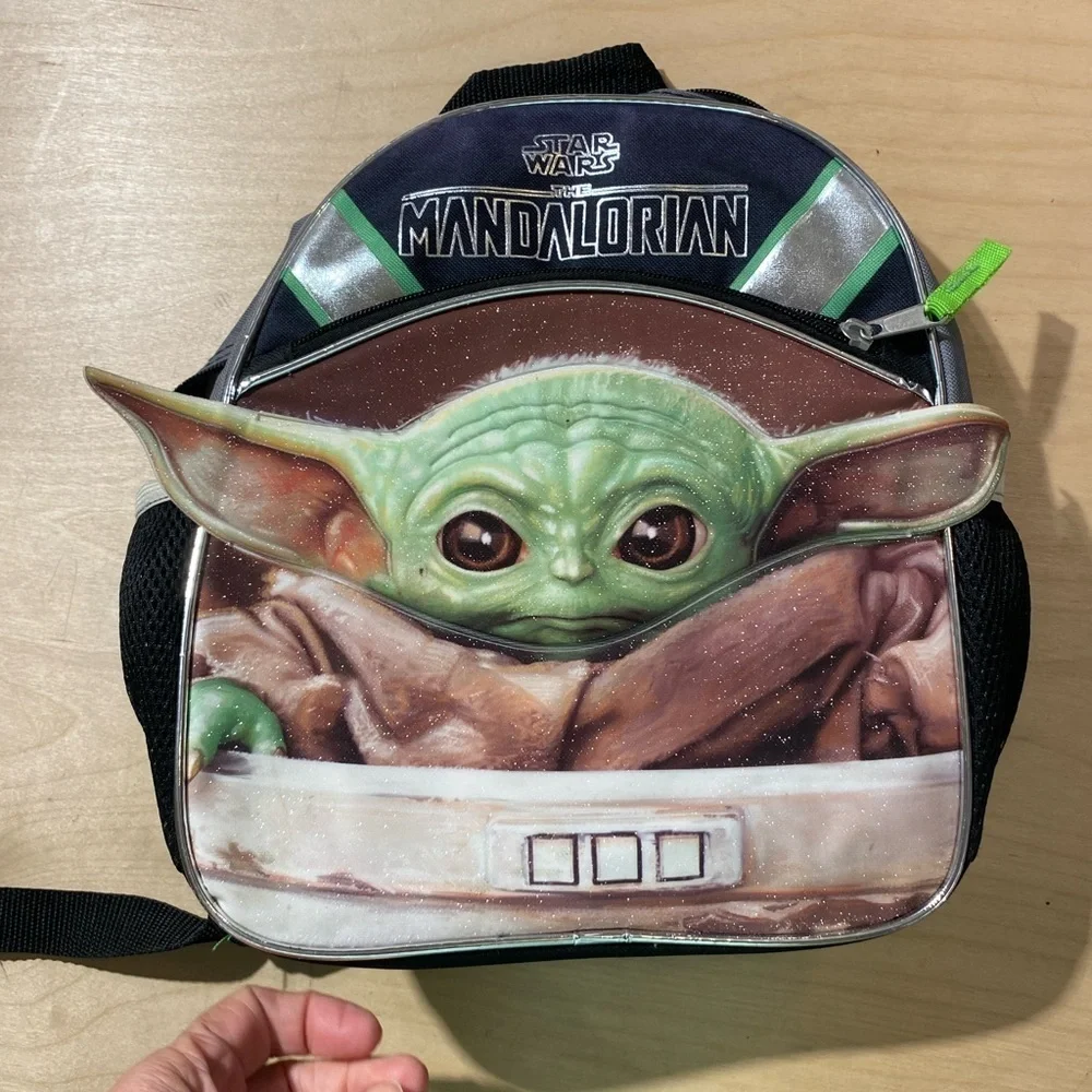 Star Wars Mandalorian Backpack with Grogu Design (LD)
